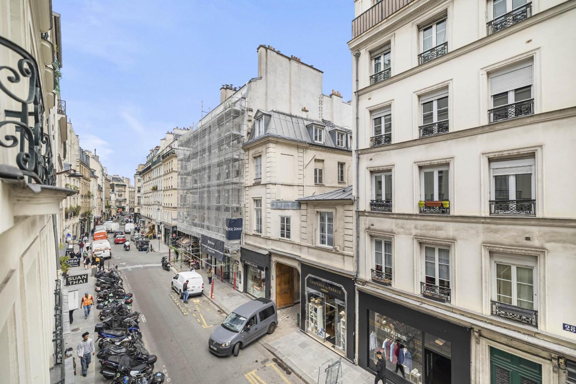 Jeu De Dames Appartement Parijs